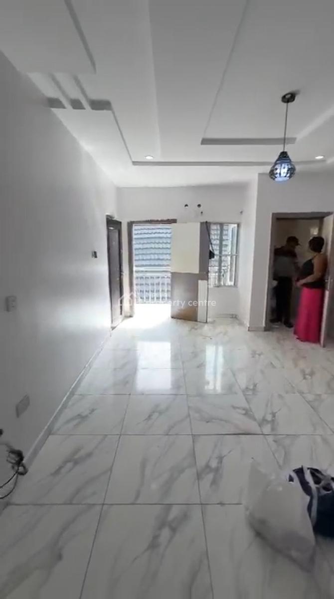 Well Maintained Spacious and Self Serviced 2 Bedroom Apartment, Orchid Road, Lekki, Lagos, Flat / Apartment for Rent