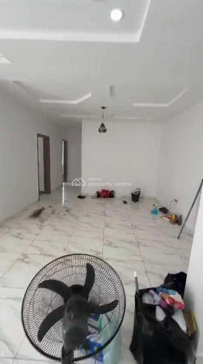 Well Maintained Spacious and Self Serviced 2 Bedroom Apartment, Orchid Road, Lekki, Lagos, Flat / Apartment for Rent