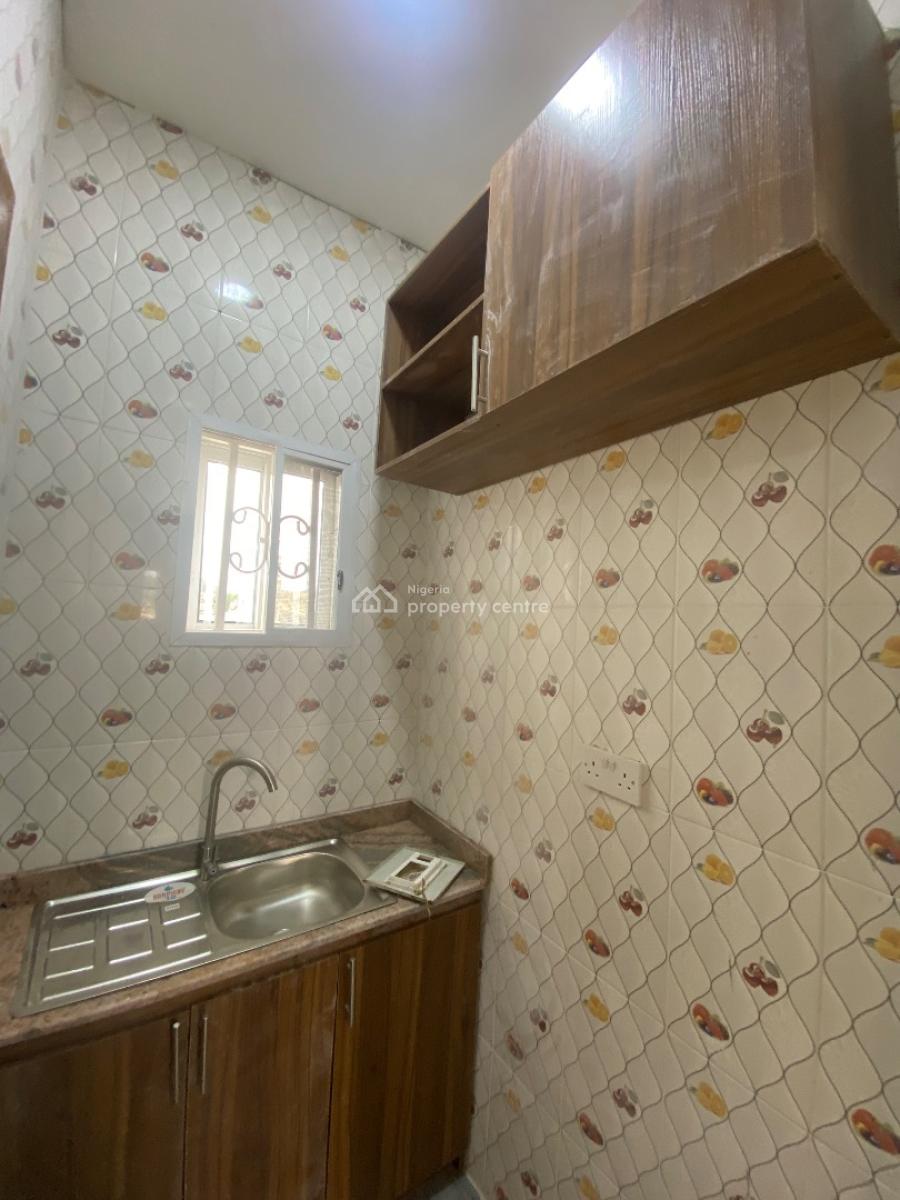 Standard One Bedroom Apartment Upstairs, Peaceland Area, Ogombo, Ajah, Lagos, Flat / Apartment for Rent