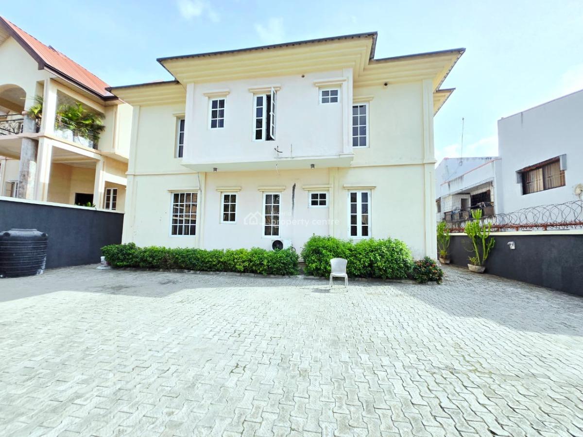 Well-maintained, Self-serviced 2 Units of 3-bedroom Apartment, Lekki Phase 1, Lekki, Lagos, Flat / Apartment for Rent