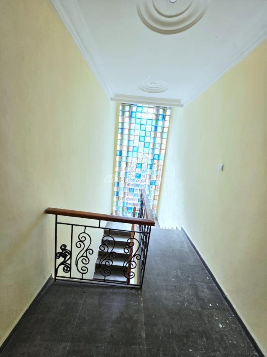 Well-maintained, Self-serviced 2 Units of 3-bedroom Apartment, Lekki Phase 1, Lekki, Lagos, Flat / Apartment for Rent