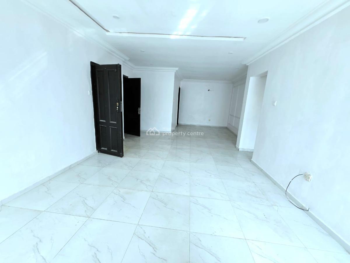 Well-maintained, Self-serviced 2 Units of 3-bedroom Apartment, Lekki Phase 1, Lekki, Lagos, Flat / Apartment for Rent