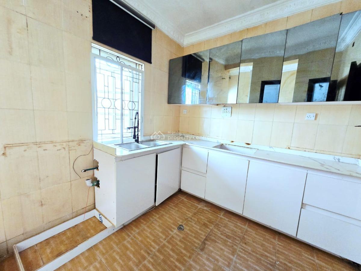 Well-maintained, Self-serviced 2 Units of 3-bedroom Apartment, Lekki Phase 1, Lekki, Lagos, Flat / Apartment for Rent