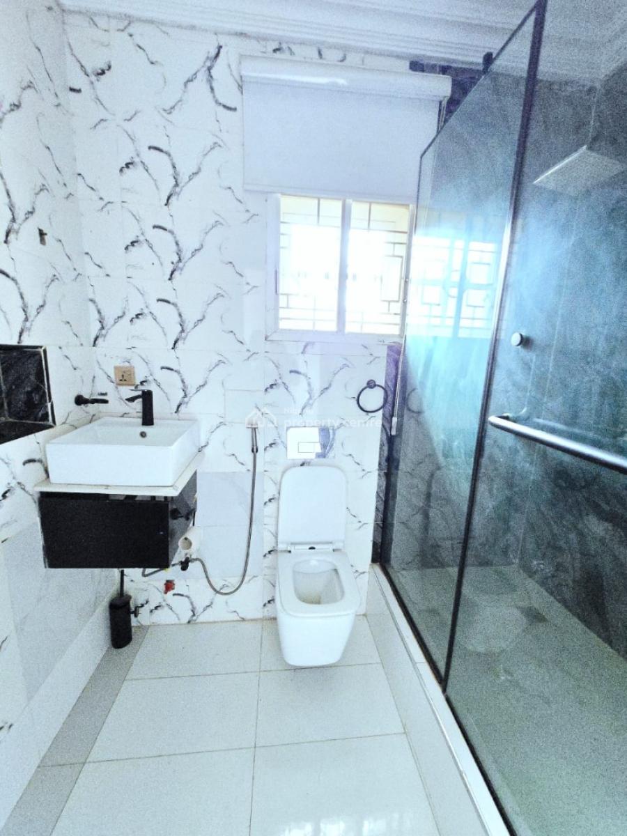 Well-maintained, Self-serviced 2 Units of 3-bedroom Apartment, Lekki Phase 1, Lekki, Lagos, Flat / Apartment for Rent