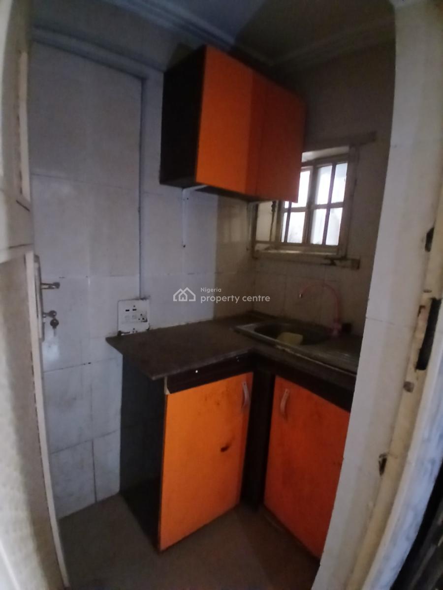 a Room Self Contain, Garki, Abuja, Self Contain (single Rooms) for Rent