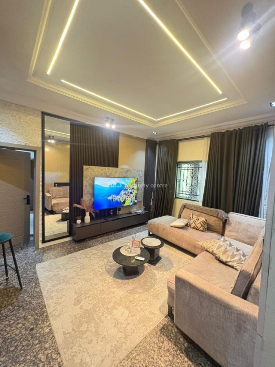 Luxury 1 Bedroom Flat, Off Admiralty Way, Lekki Phase 1, Lekki, Lagos, Flat / Apartment for Rent