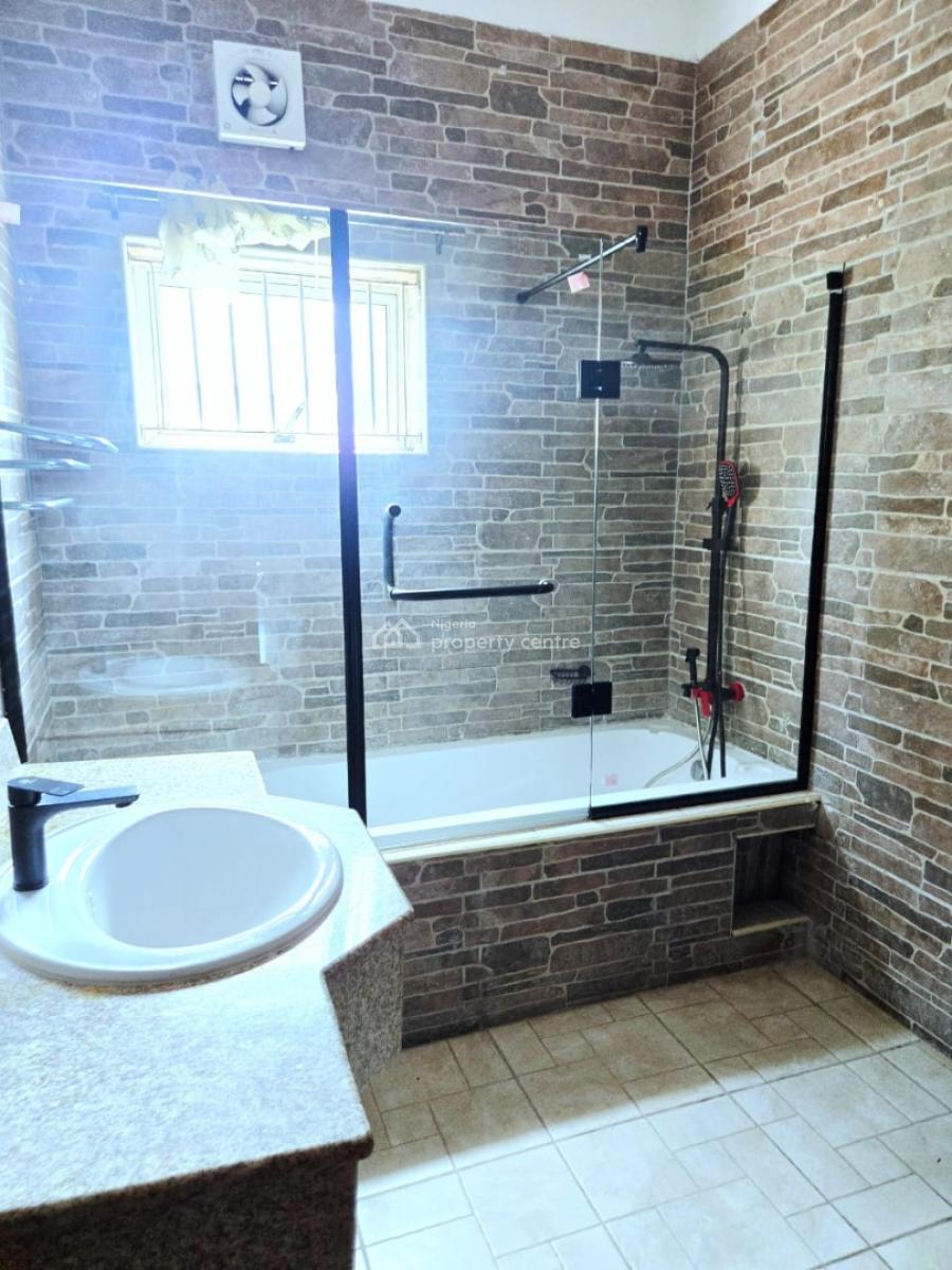 Well Maintained Waterfront 2-bedroom Apartment, Old Ikoyi, Ikoyi, Lagos, Flat / Apartment for Rent