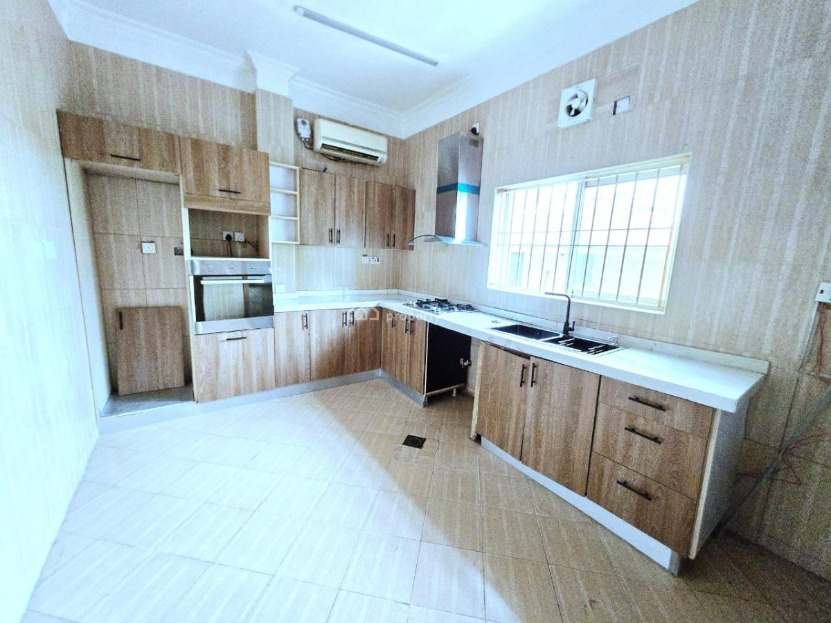 Well Maintained Waterfront 2-bedroom Apartment, Old Ikoyi, Ikoyi, Lagos, Flat / Apartment for Rent