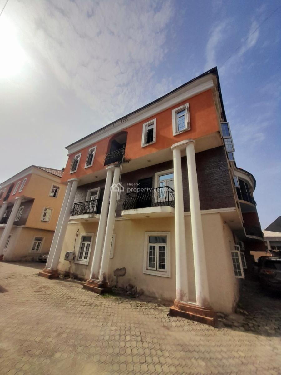 Spacious 3-bedroom Apartment -- Chevron Drive, Lekki, Chevron Drive, Lekki, Lagos, Terraced Duplex for Rent