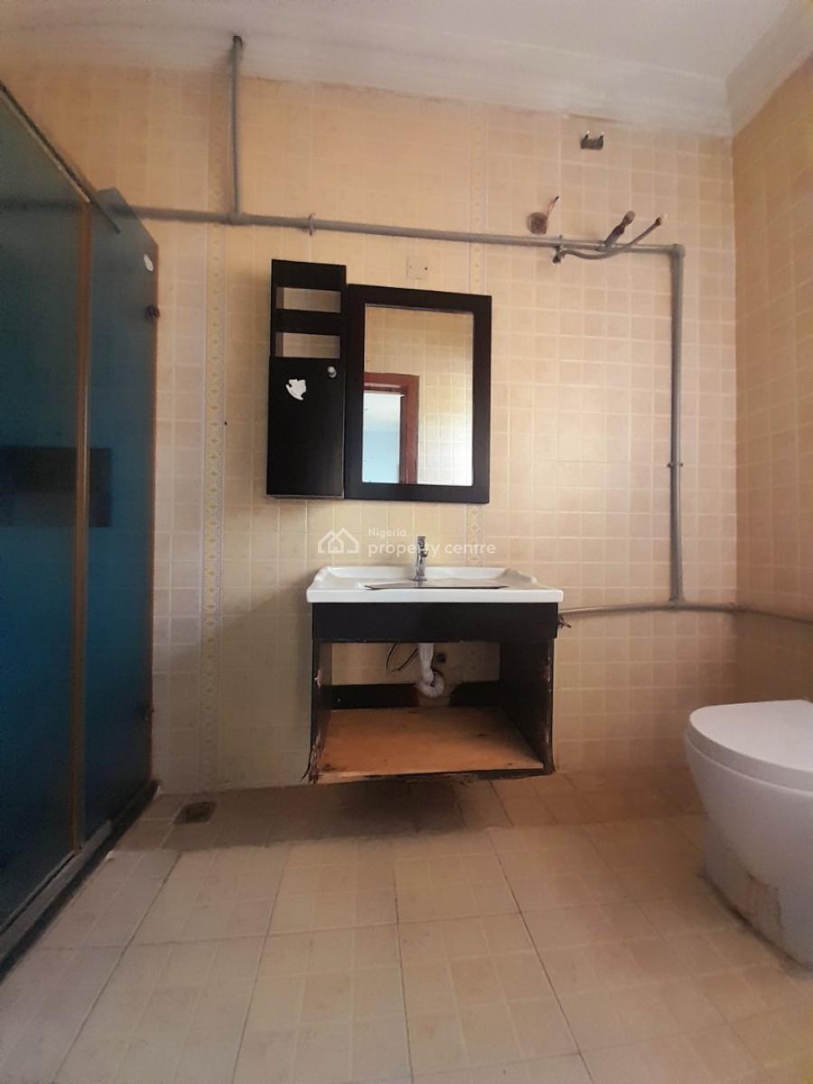 Spacious 3-bedroom Apartment -- Chevron Drive, Lekki, Chevron Drive, Lekki, Lagos, Terraced Duplex for Rent