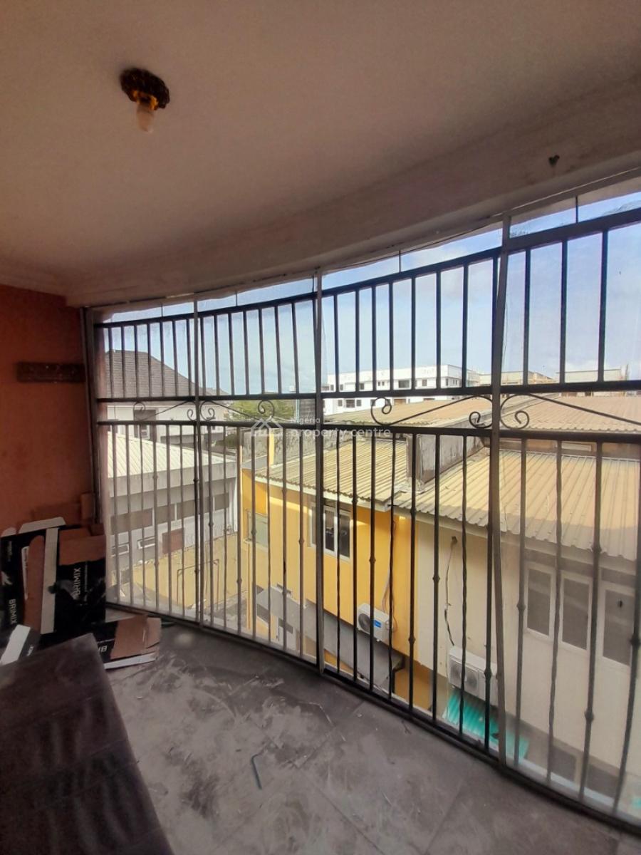 Spacious 3-bedroom Apartment -- Chevron Drive, Lekki, Chevron Drive, Lekki, Lagos, Terraced Duplex for Rent