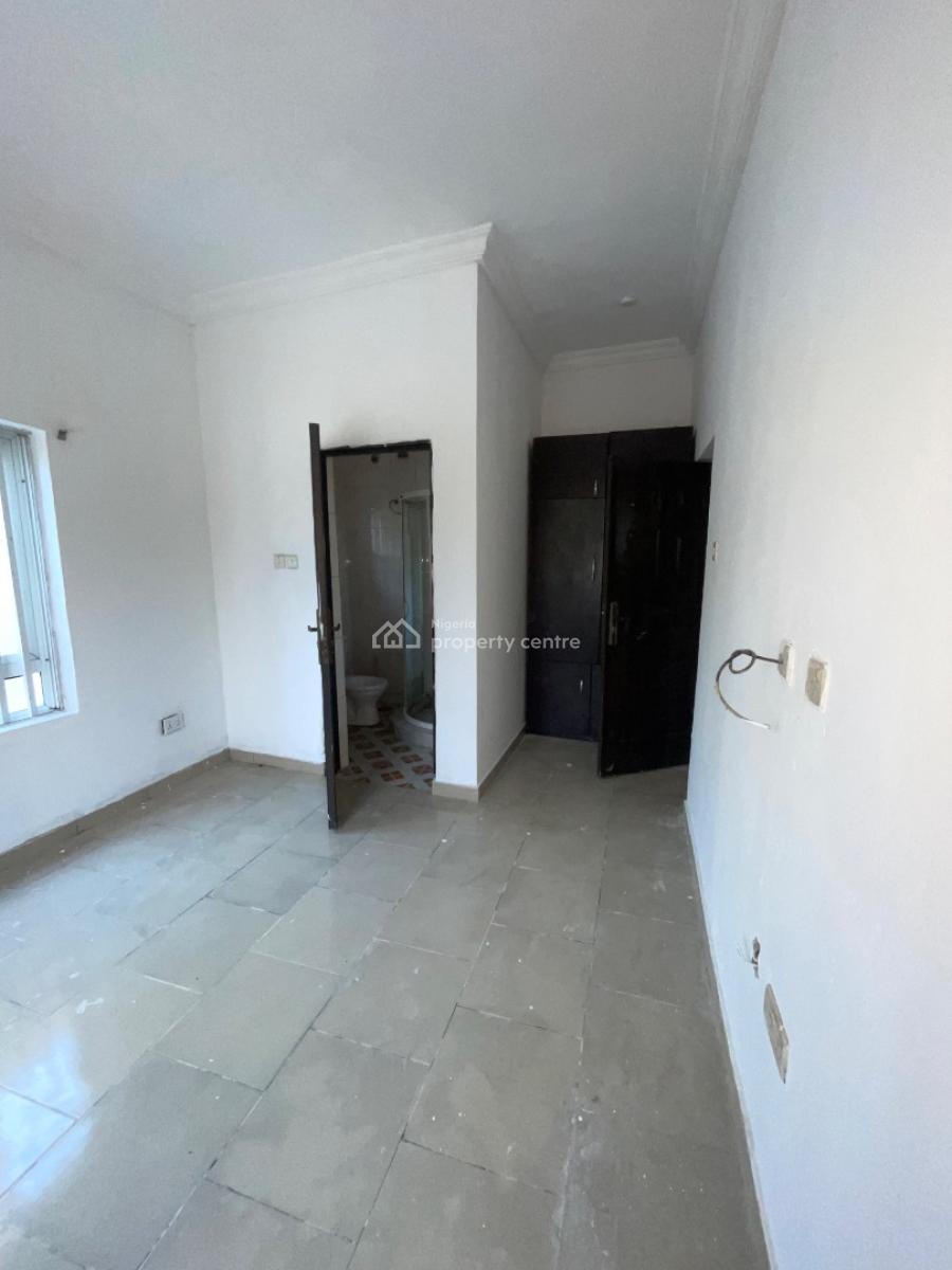 a Spacious 2 Bedroom Apartment, Mobil Road Ilaje Ajah, Lekki, Lagos, Flat / Apartment for Rent