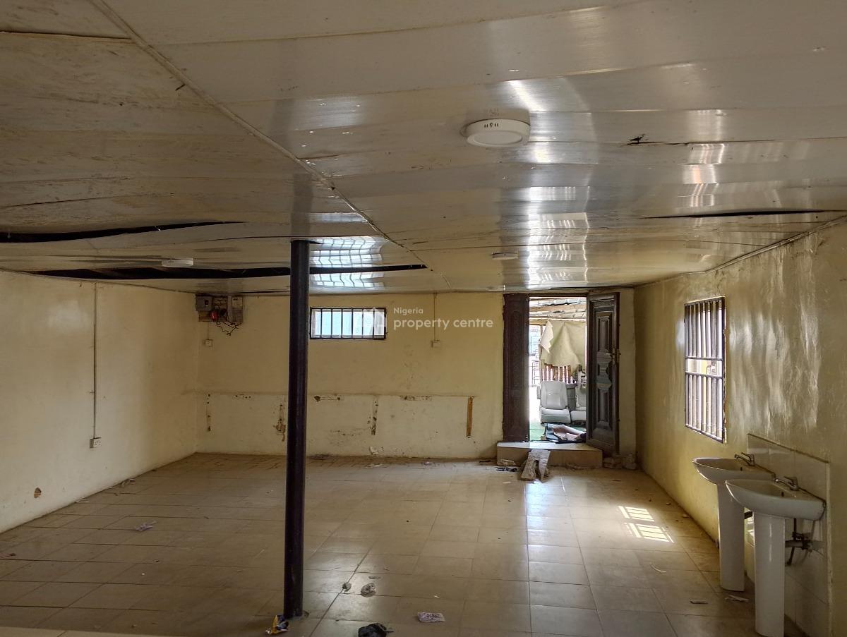 Restaurant Space, Amur Plaza, Mabushi, Abuja, Restaurant / Bar for Rent