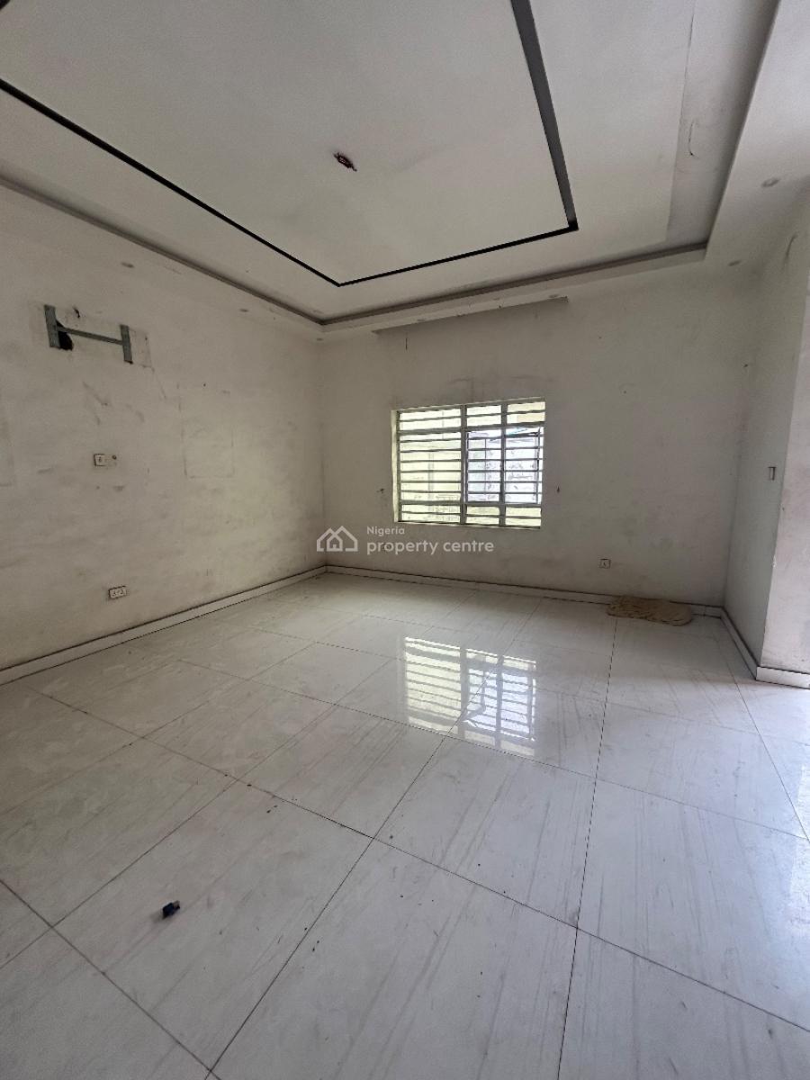 Well Maintained and Spacious Studio Selfcon with Personal Kitchen, Osapa, Lekki, Lagos, Self Contain (single Rooms) for Rent