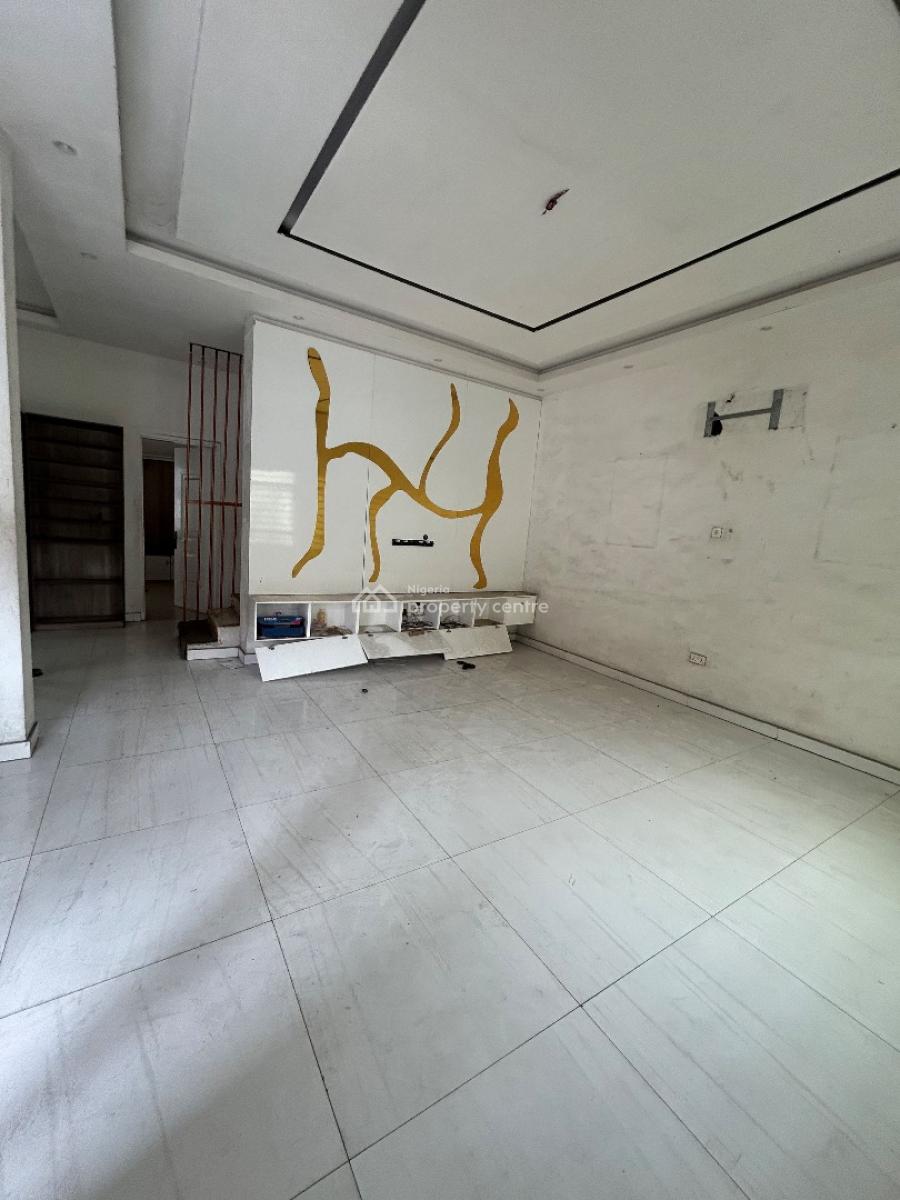 Well Maintained and Spacious Studio Selfcon with Personal Kitchen, Osapa, Lekki, Lagos, Self Contain (single Rooms) for Rent