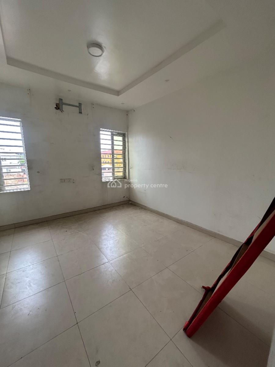 Well Maintained and Spacious 2bedroom   Open Plan Kitchen, Osapa, Lekki, Lagos, Flat / Apartment for Rent
