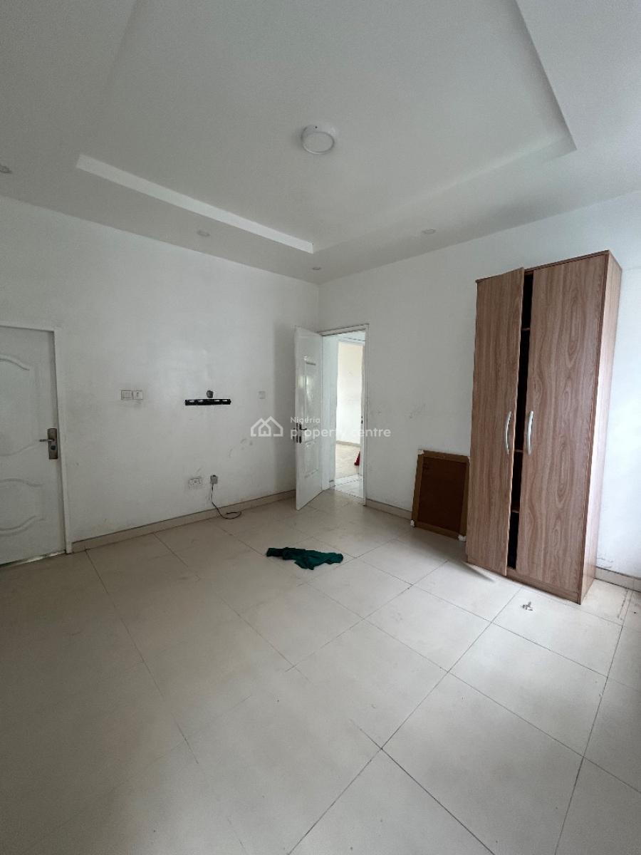 Well Maintained and Spacious 2bedroom   Open Plan Kitchen, Osapa, Lekki, Lagos, Flat / Apartment for Rent