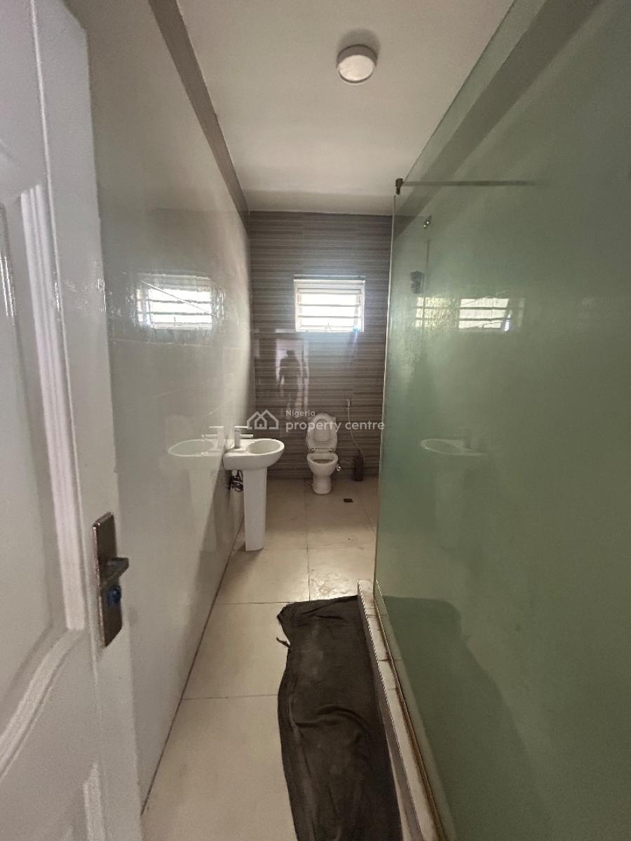 Well Maintained and Spacious 2bedroom   Open Plan Kitchen, Osapa, Lekki, Lagos, Flat / Apartment for Rent