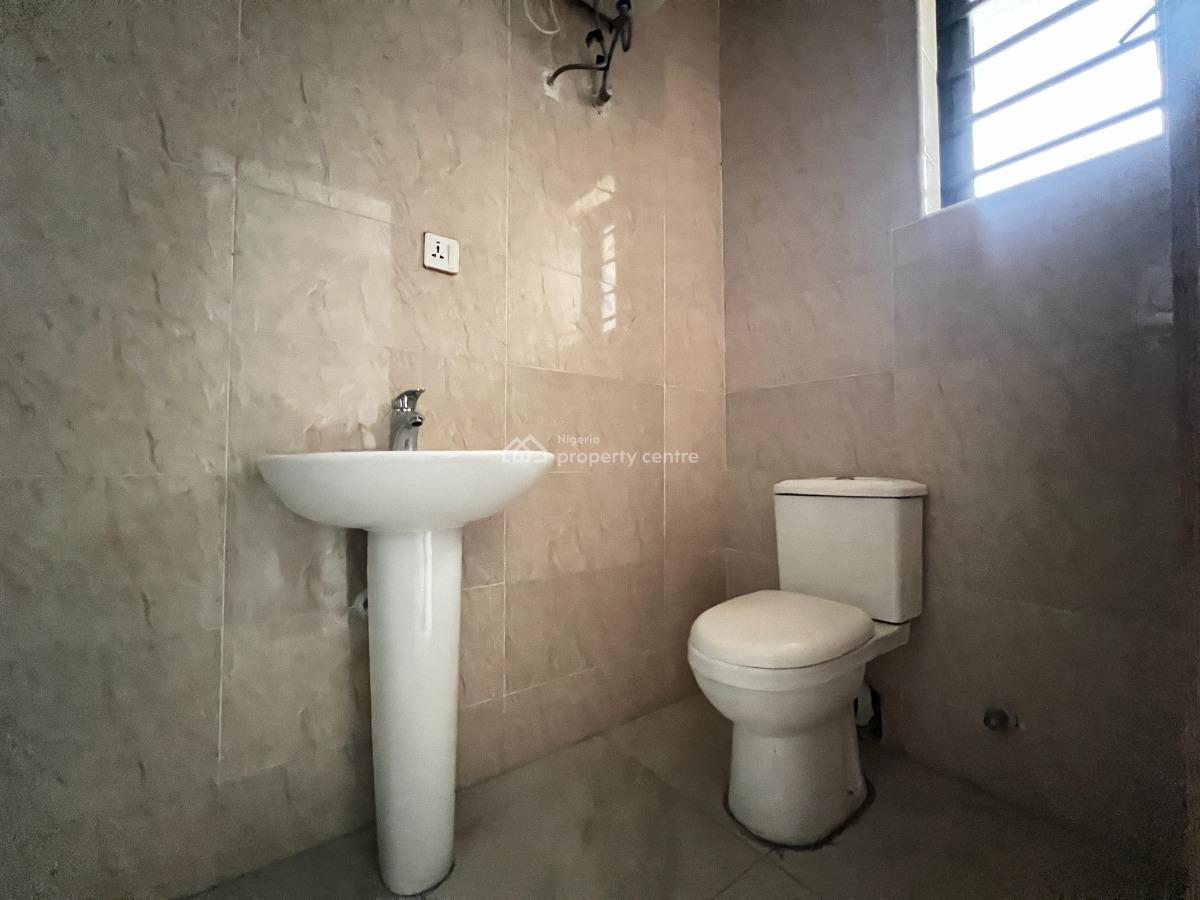 4 Bedroom Terrace Available, Lekki Phase 2, Lekki, Lagos, Terraced Duplex for Sale