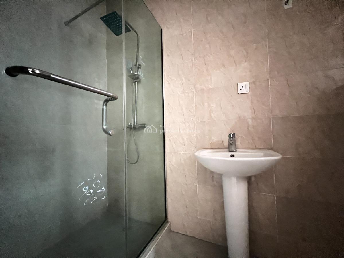 4 Bedroom Terrace Available, Lekki Phase 2, Lekki, Lagos, Terraced Duplex for Sale