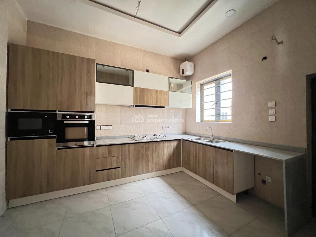 4 Bedroom Terrace Available, Lekki Phase 2, Lekki, Lagos, Terraced Duplex for Sale