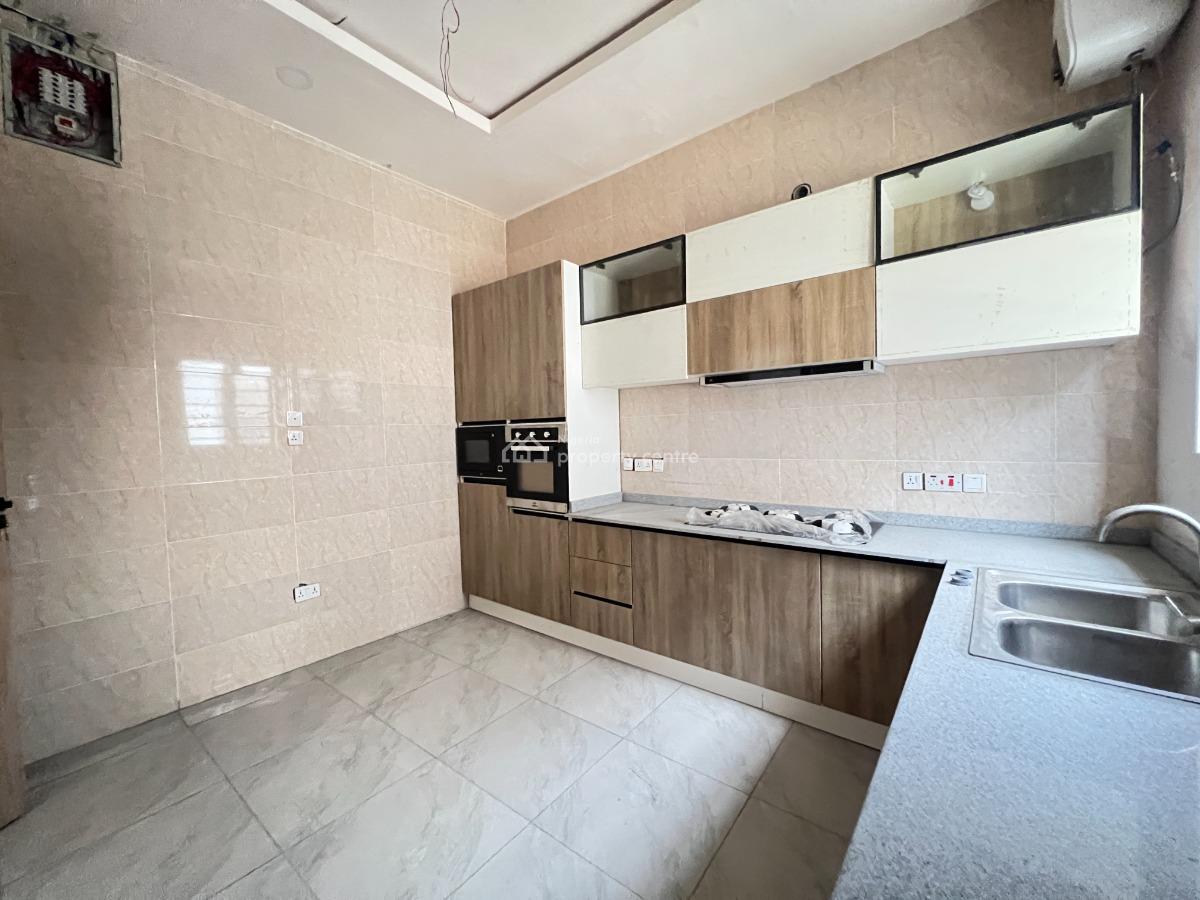 4 Bedroom Terrace Available, Lekki Phase 2, Lekki, Lagos, Terraced Duplex for Sale