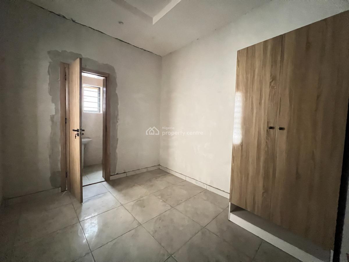 4 Bedroom Terrace Available, Lekki Phase 2, Lekki, Lagos, Terraced Duplex for Sale