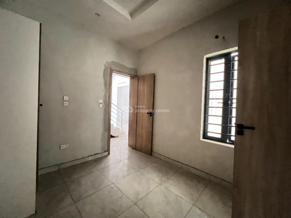 4 Bedroom Terrace Available, Lekki Phase 2, Lekki, Lagos, Terraced Duplex for Sale