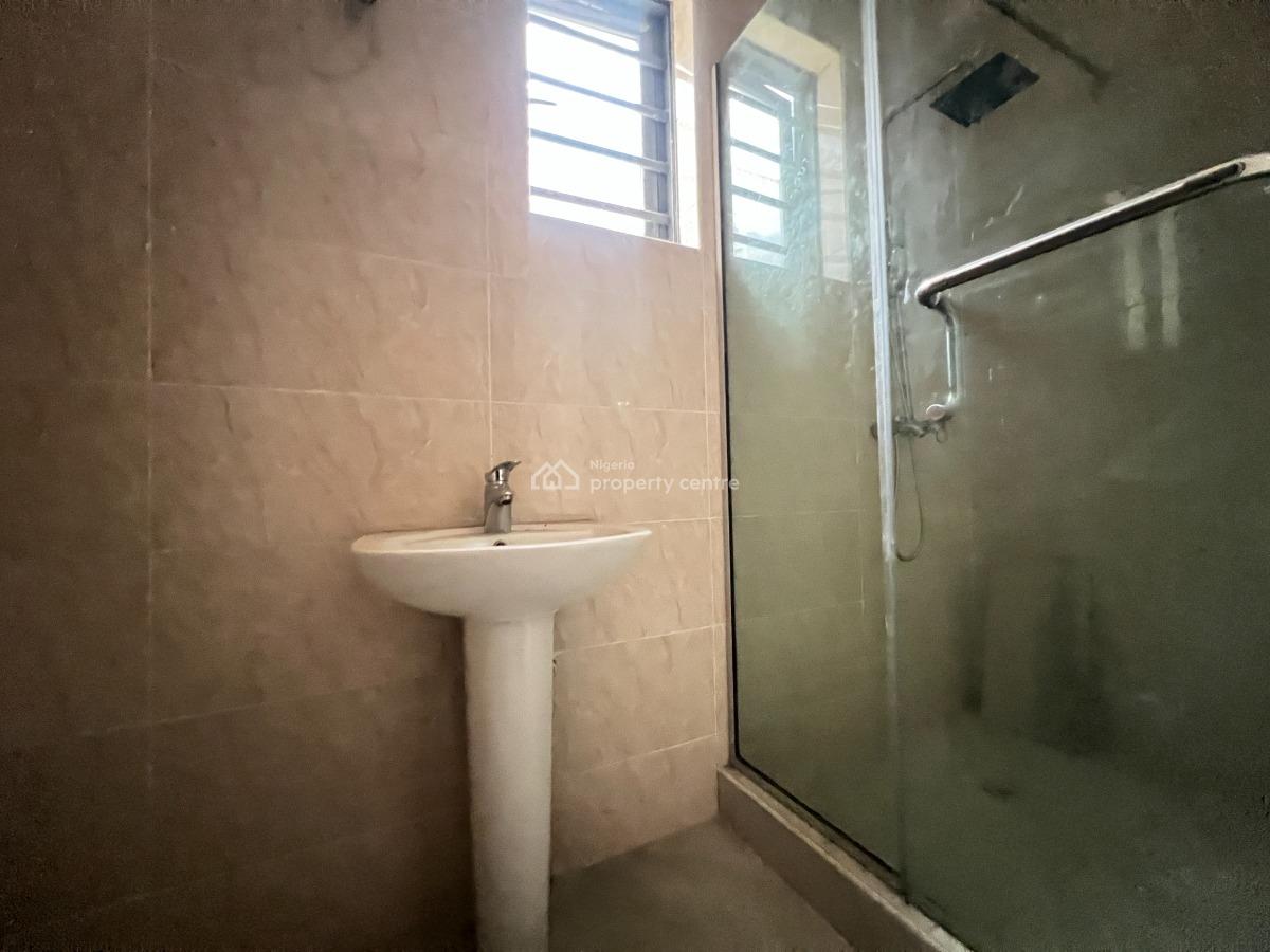 4 Bedroom Terrace Available, Lekki Phase 2, Lekki, Lagos, Terraced Duplex for Sale