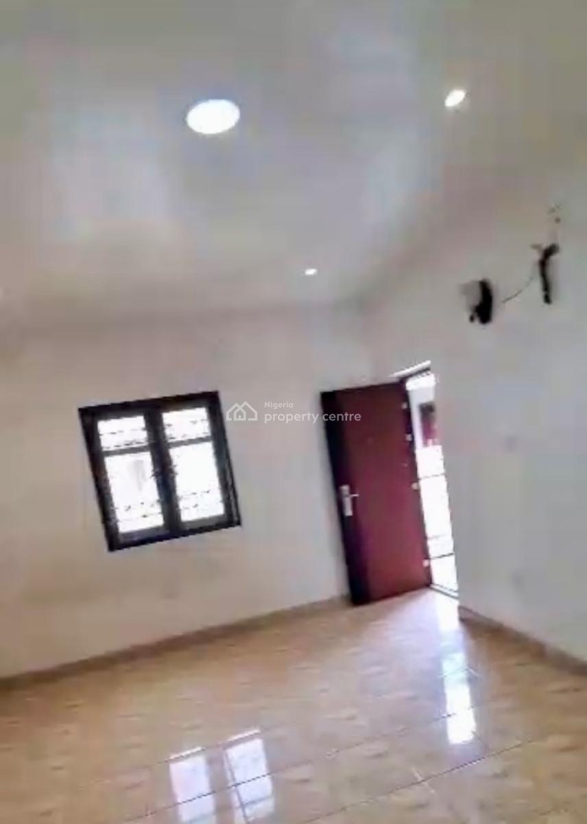 Spacious and Beautiful Upstairs in Secured Estate, Dpkay Estate, Orchid Road, Lekki, Lagos, Flat / Apartment for Rent