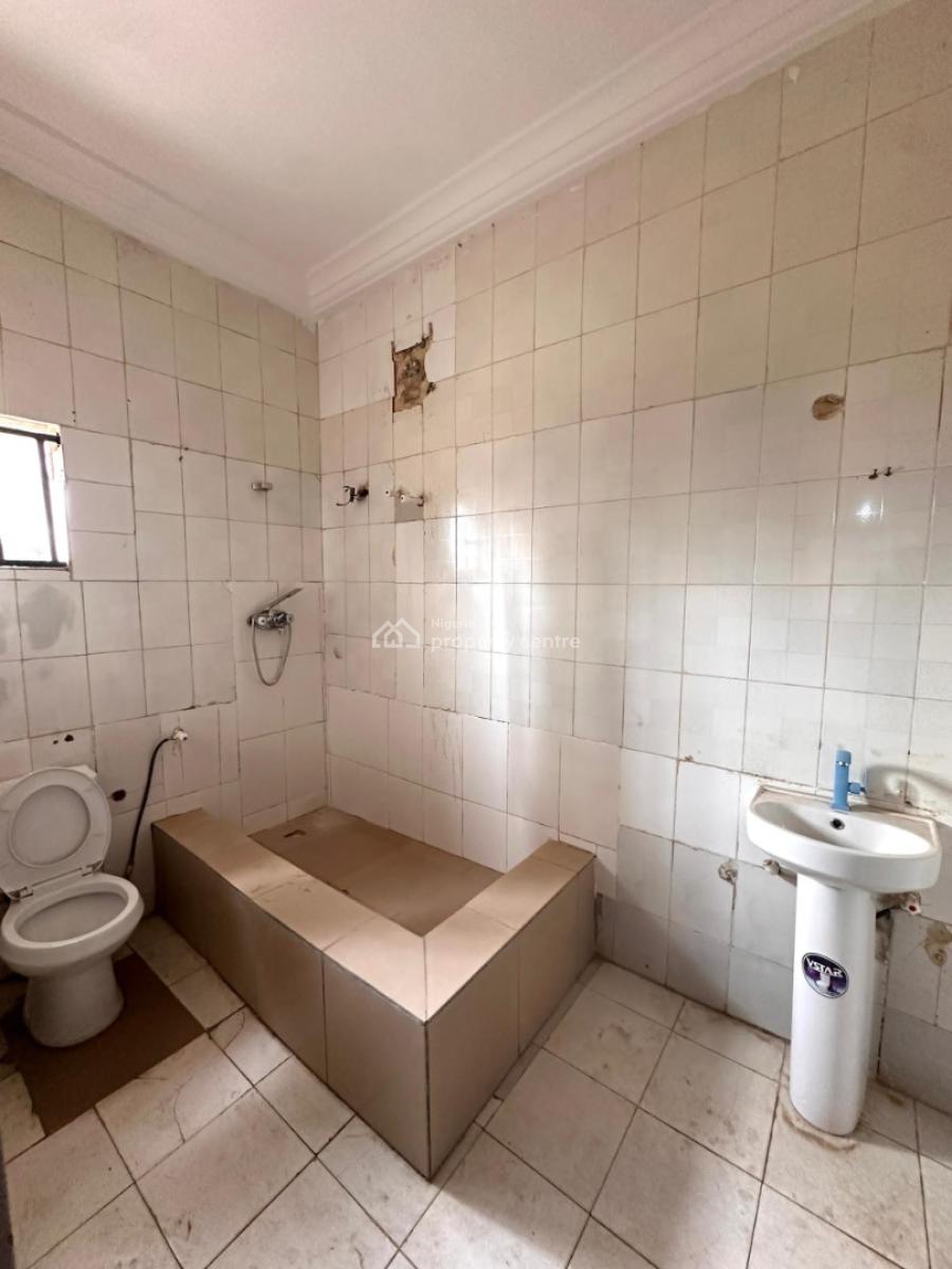 3 Bedroom Apartment, 6th Avenue, Gwarinpa, Abuja, Flat / Apartment for Rent