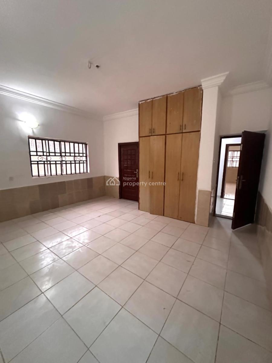 3 Bedroom Apartment, 6th Avenue, Gwarinpa, Abuja, Flat / Apartment for Rent