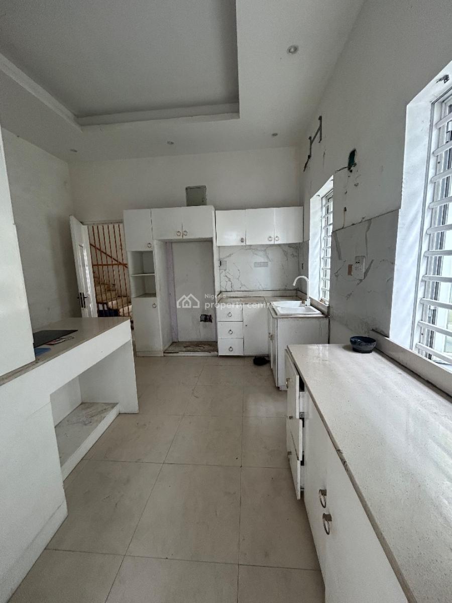 Well Maintained and Spacious Selfcon, Osapa, Lekki, Lagos, Self Contain (single Rooms) for Rent