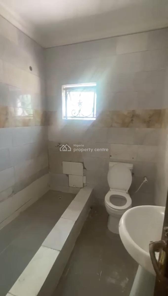 a Standard 2bedroom Penthouse, Chevy View Estate, Lekki, Lagos, Flat / Apartment for Rent