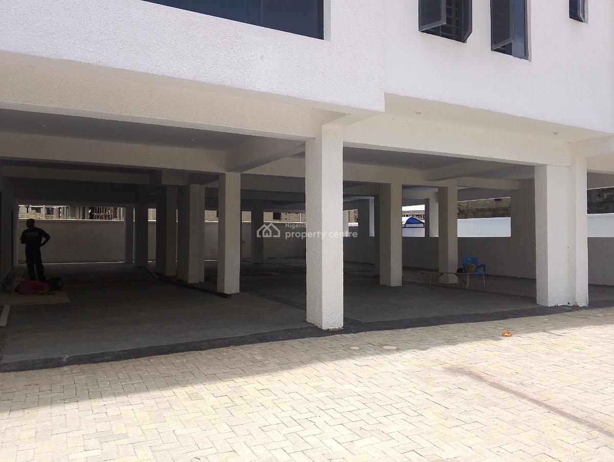 Brand New 3 Bedroom Flat with a Room Bq, Pool , Gym & Elevator, Off Kunsenla Road, Ikate Elegushi, Lekki, Lagos, Flat / Apartment for Sale