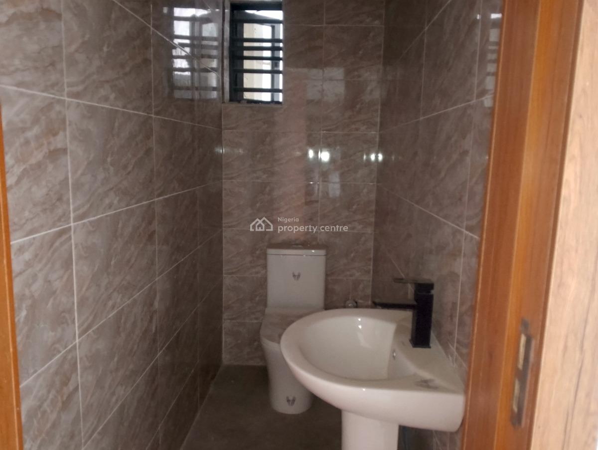 Brand New 3 Bedroom Flat with a Room Bq, Pool , Gym & Elevator, Off Kunsenla Road, Ikate Elegushi, Lekki, Lagos, Flat / Apartment for Sale