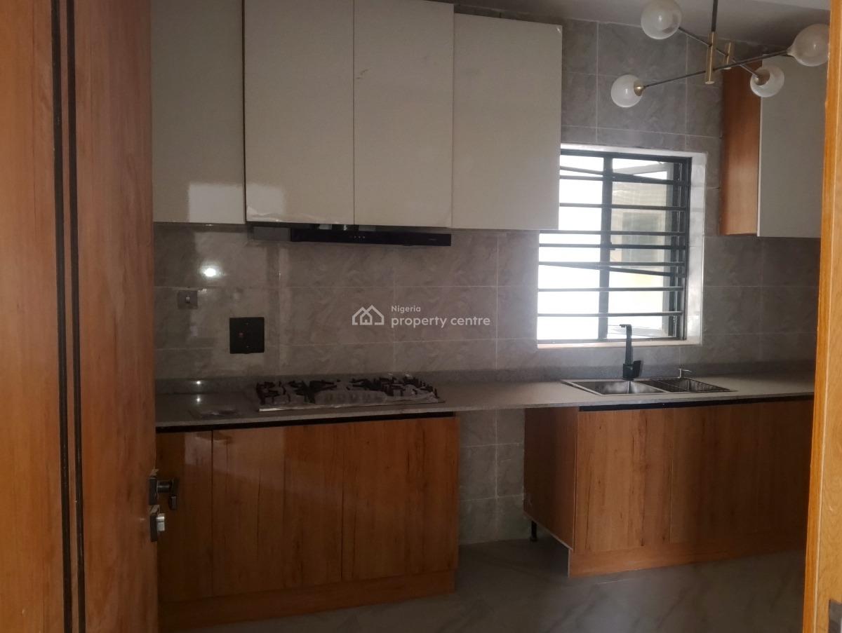 Brand New 3 Bedroom Flat with a Room Bq, Pool , Gym & Elevator, Off Kunsenla Road, Ikate Elegushi, Lekki, Lagos, Flat / Apartment for Sale