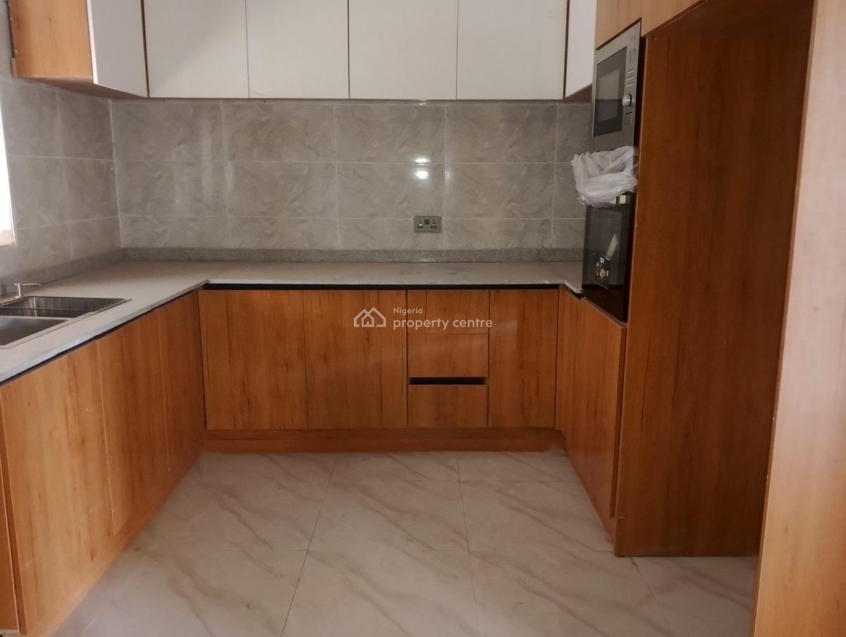 Brand New 3 Bedroom Flat with a Room Bq, Pool , Gym & Elevator, Off Kunsenla Road, Ikate Elegushi, Lekki, Lagos, Flat / Apartment for Sale