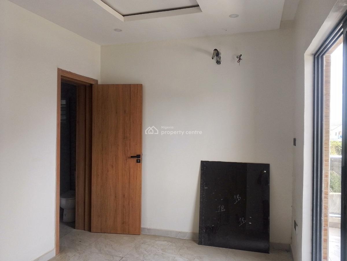 Brand New 3 Bedroom Flat with a Room Bq, Pool , Gym & Elevator, Off Kunsenla Road, Ikate Elegushi, Lekki, Lagos, Flat / Apartment for Sale