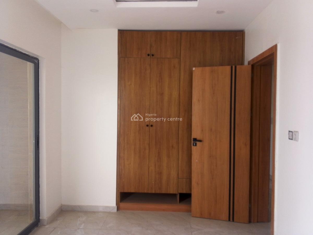 Brand New 3 Bedroom Flat with a Room Bq, Pool , Gym & Elevator, Off Kunsenla Road, Ikate Elegushi, Lekki, Lagos, Flat / Apartment for Sale