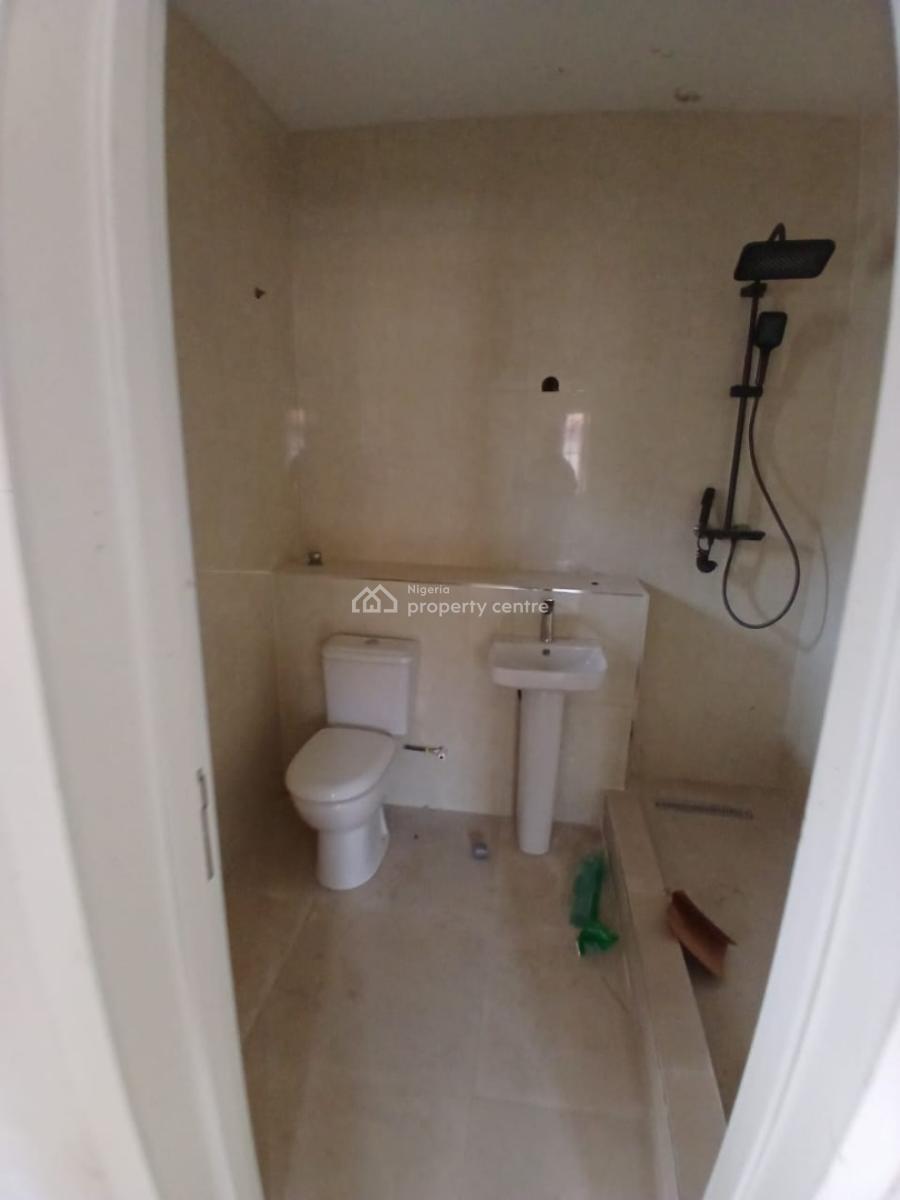 Commercial 4 Bedroom Semi Detached House with 2bq, Lekki Phase 1, Lekki, Lagos, Semi-detached Duplex for Rent