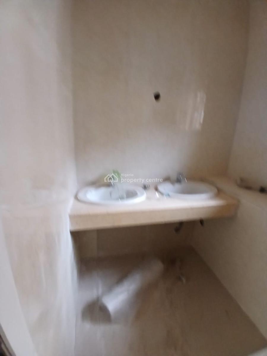 Commercial 4 Bedroom Semi Detached House with 2bq, Lekki Phase 1, Lekki, Lagos, Semi-detached Duplex for Rent