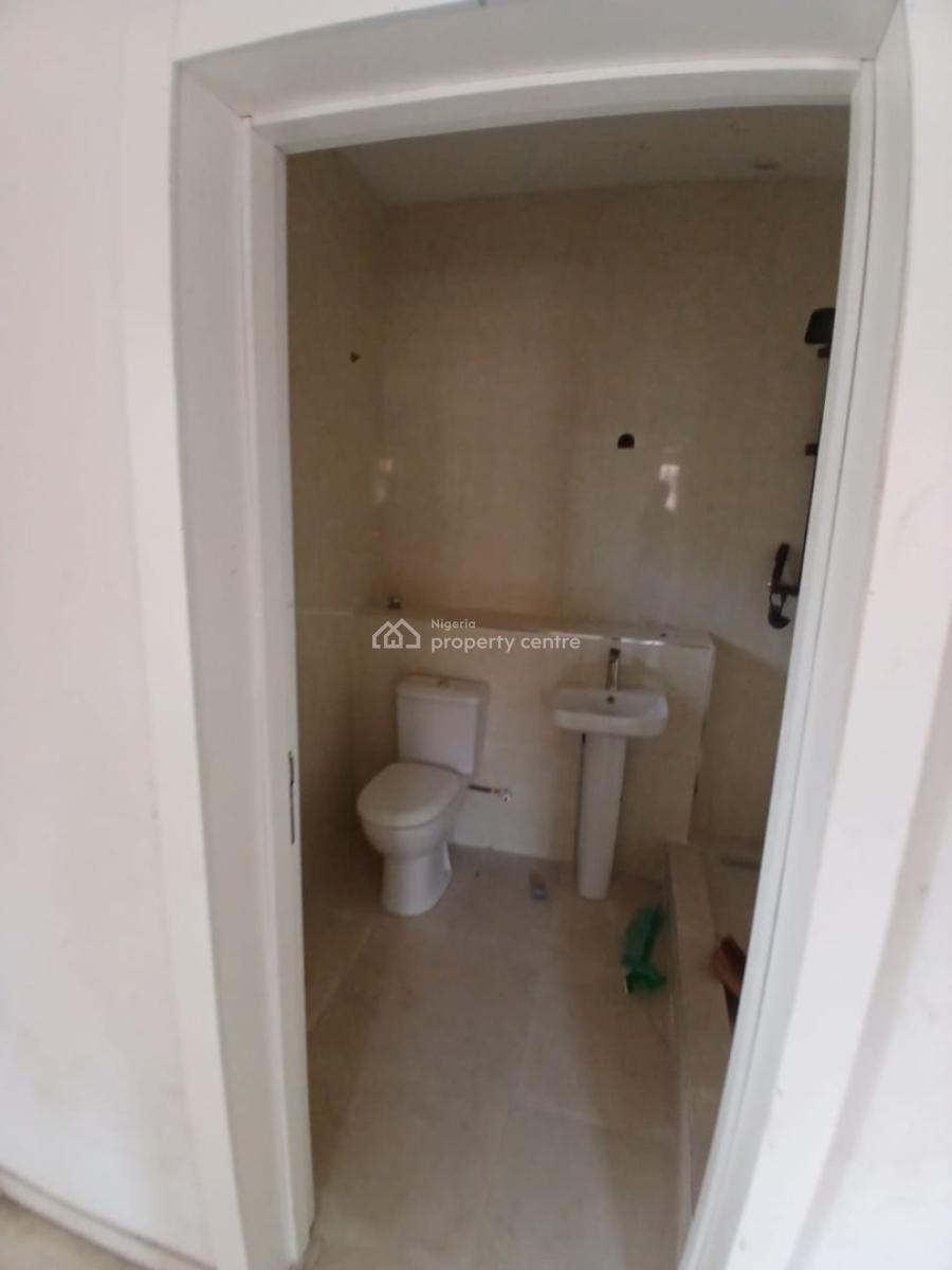 Commercial 4 Bedroom Semi Detached House with 2bq, Lekki Phase 1, Lekki, Lagos, Semi-detached Duplex for Rent