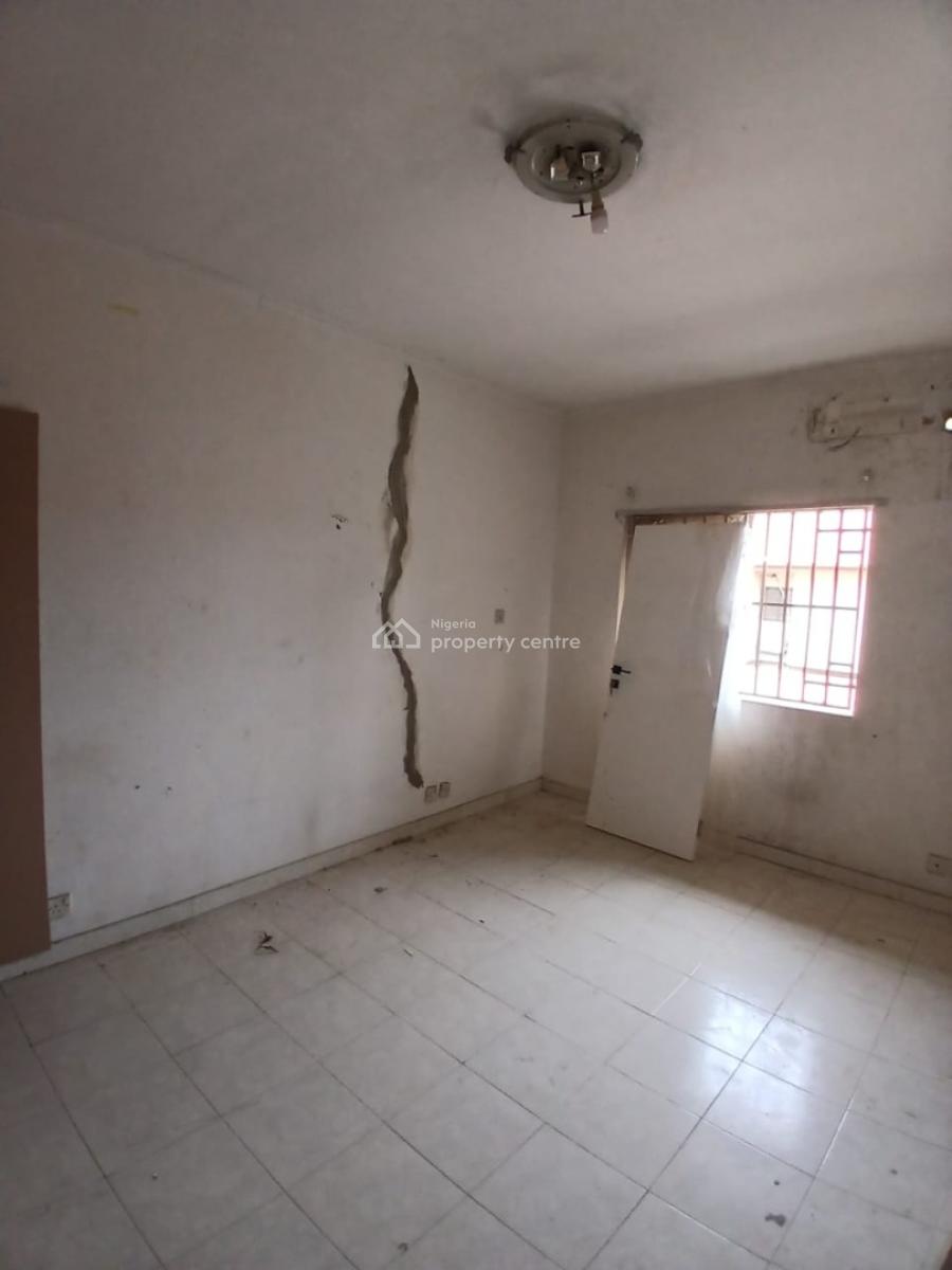 Commercial 4 Bedroom Semi Detached House with 2bq, Lekki Phase 1, Lekki, Lagos, Semi-detached Duplex for Rent