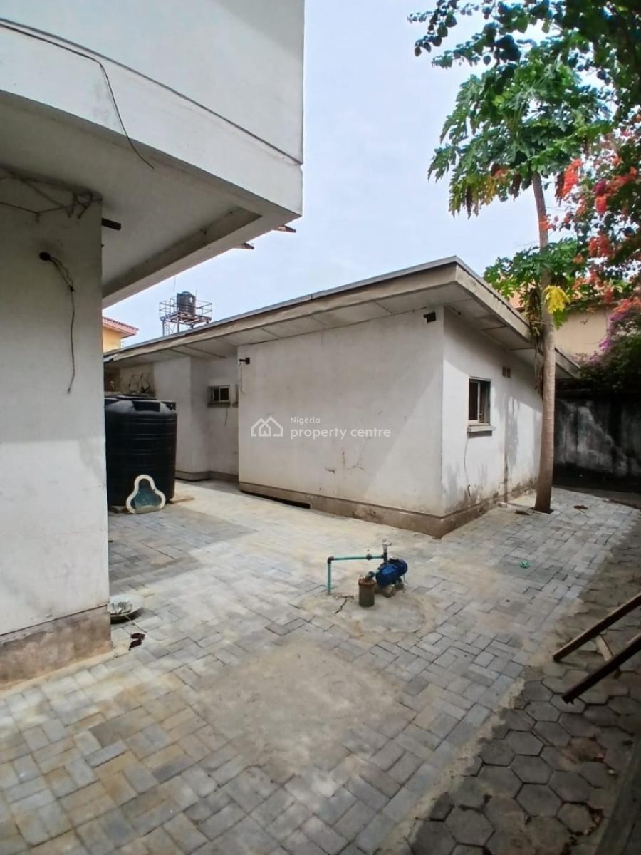 Commercial 4 Bedroom Semi Detached House with 2bq, Lekki Phase 1, Lekki, Lagos, Semi-detached Duplex for Rent