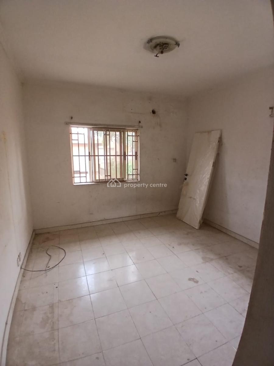 Commercial 4 Bedroom Semi Detached House with 2bq, Lekki Phase 1, Lekki, Lagos, Semi-detached Duplex for Rent