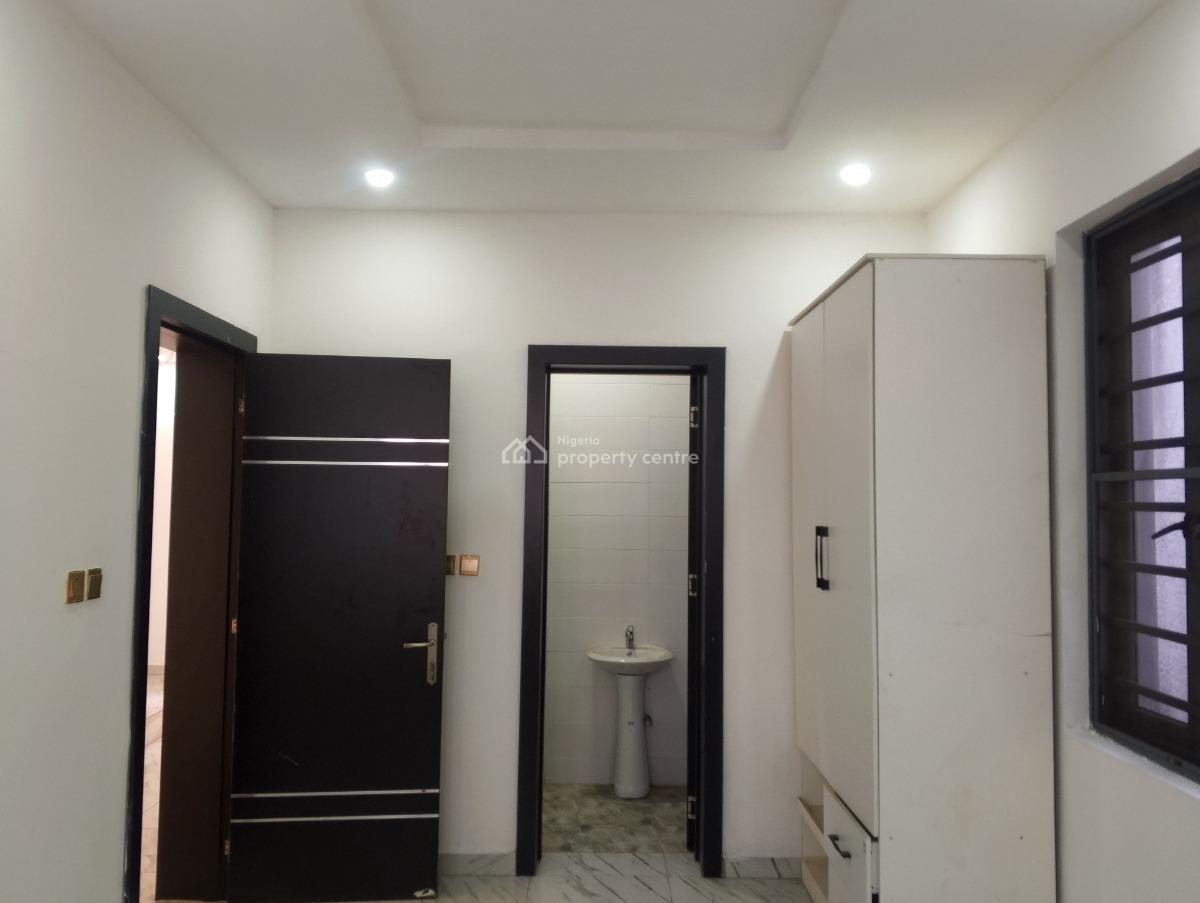 Serviced 4 Bedroom Terrace Duplex with a Room Bq, Opposite Elevation Church, Ikate Elegushi, Lekki, Lagos, Terraced Duplex for Sale