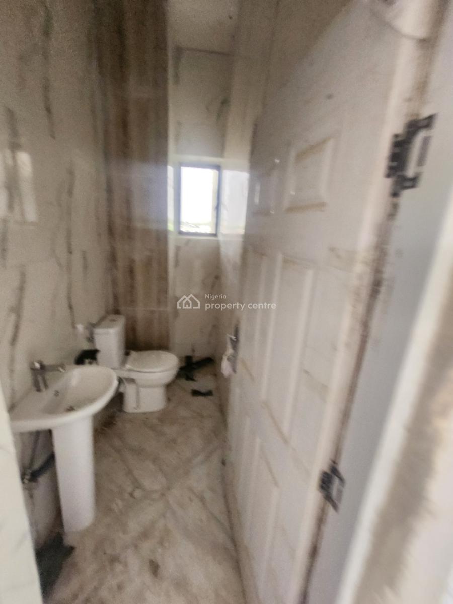 Brand Luxury 3 Bedroom Flat, 2nd Floor, Tarred Road, Shafa, Wuye, Abuja, Flat / Apartment for Rent