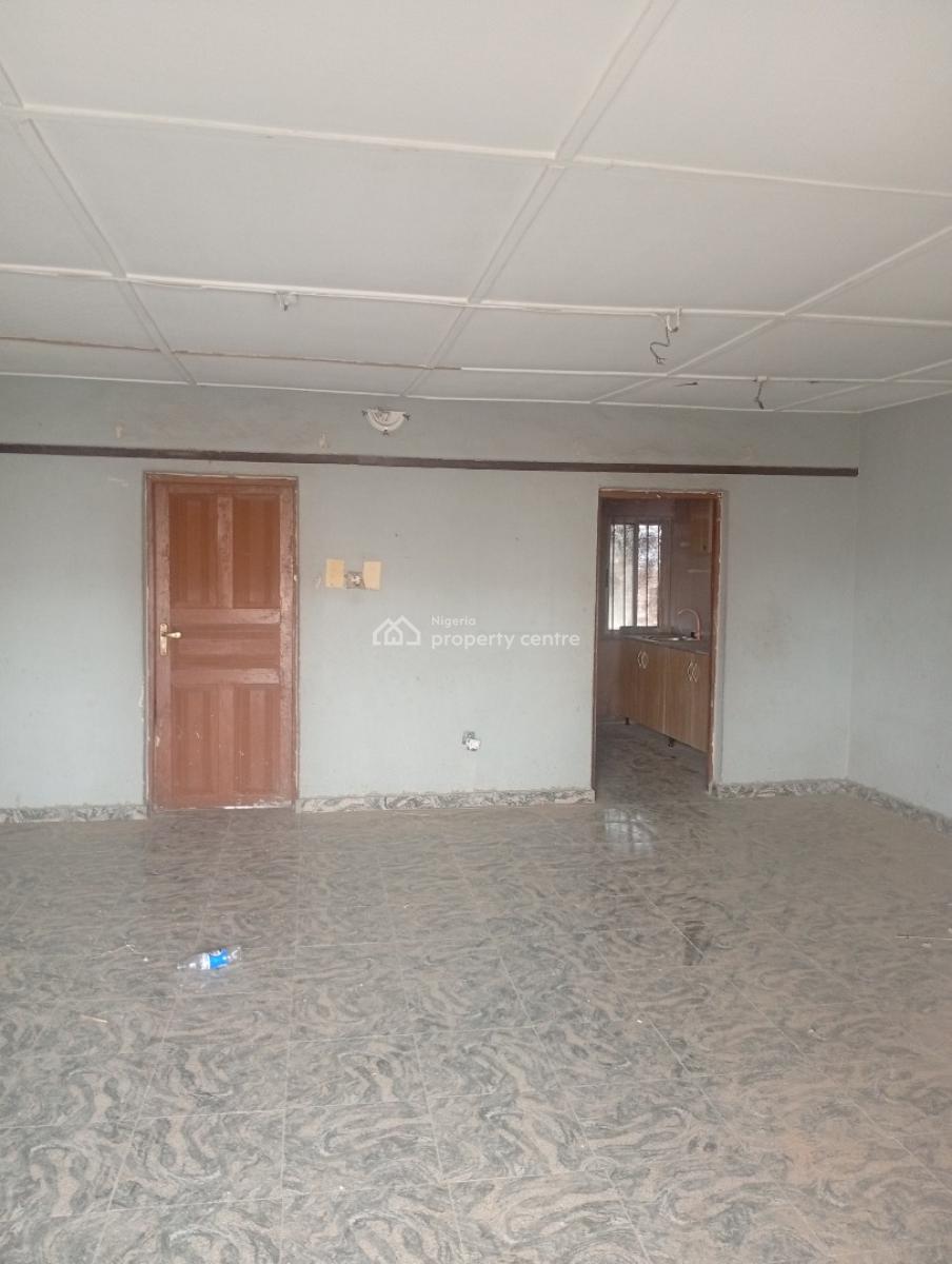 Spacious 3 Bedroom with 2 Toilet/bath with Wardrobe Kitchen Cabinet, Okunola, Egbeda, Alimosho, Lagos, Flat / Apartment for Rent