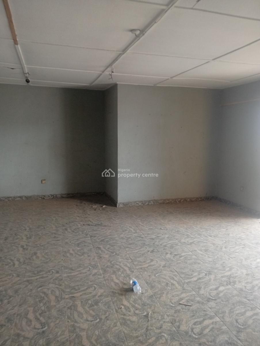 Spacious 3 Bedroom with 2 Toilet/bath with Wardrobe Kitchen Cabinet, Okunola, Egbeda, Alimosho, Lagos, Flat / Apartment for Rent